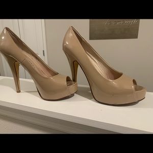 Beige heels